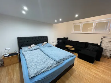 Квартири в оренду, 3-кімнатні, Bratislava-Petržalka · €1 100