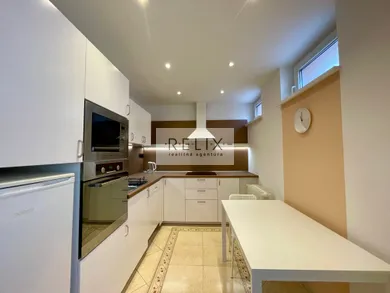 Na predaj 2-izbový byt, 68 m², Bratislava-Karlova Ves, Adámiho