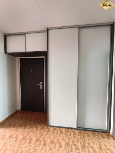Na prenájom 3-izbový byt, 70 m², Prievidza, Dúbravská