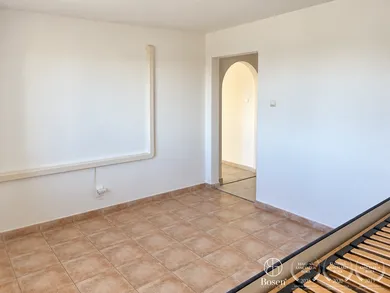 Na predaj 3-izbový byt, 68 m², Šaľa, Mostová
