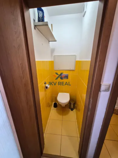 Na prenájom 2-izbový byt, 58 m², Bratislava-Nové Mesto, Račianska