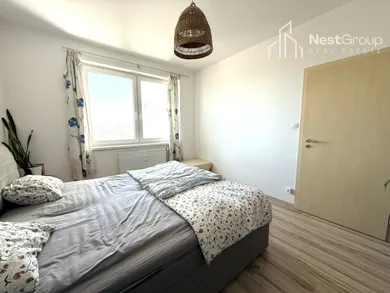 Na prenájom 3-izbový byt, 73 m², Bratislava-Ružinov, Jégého