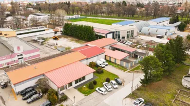 Na prenájom komerčné, 364 m², Topoľčany, Dopravná