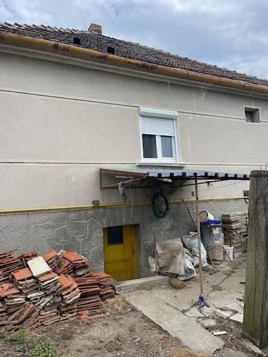Na predaj 3-izbový dom, 100 m², Dulovce, Robotnícka