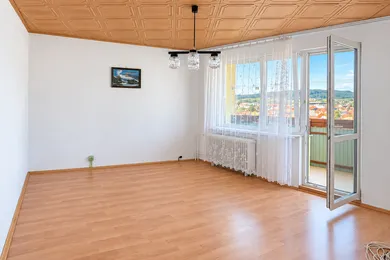 Eladó lakások, 3-szobás, Kysucké Nové Mesto · €157 000