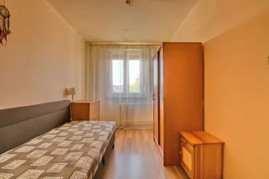 Na predaj 3-izbový byt, 63 m², Veľký Meder, Sídl. M. Corvina