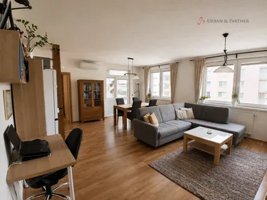 Byty na prenájom 2-izbový, Bratislava-Dúbravka · €700