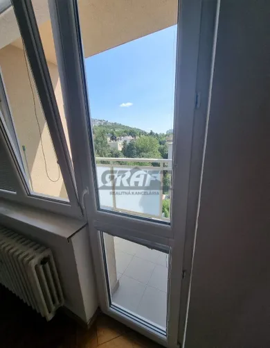 Na prenájom 3-izbový byt, 68 m², Bratislava-Staré Mesto