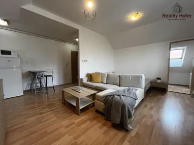 Na prenájom 1-izbový byt, 48 m², Prešov, Budovateľská