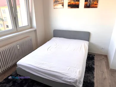Na prenájom 2-izbový byt, 73 m², Lučenec, Ulica mieru