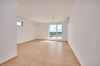 Na predaj 4-izbový byt, 148 m², Malacky, Na Majeri
