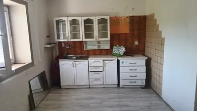 Mieszkania na sprzedaż, 3-pokojowe, Vráble · €1