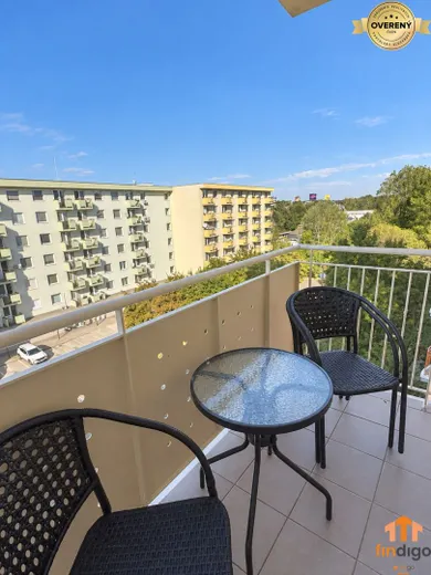 Na predaj 3-izbový byt, 80 m², Bratislava-Petržalka, Šustekova