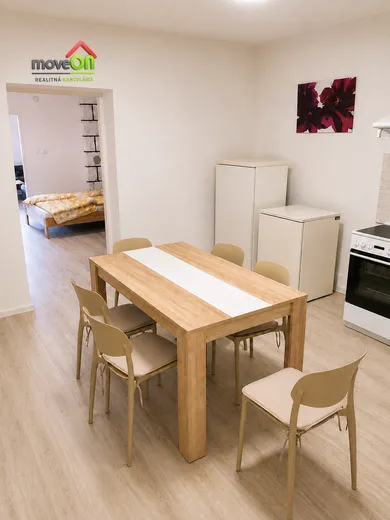 Na predaj 3-izbový dom, 130 m², Zbrojníky