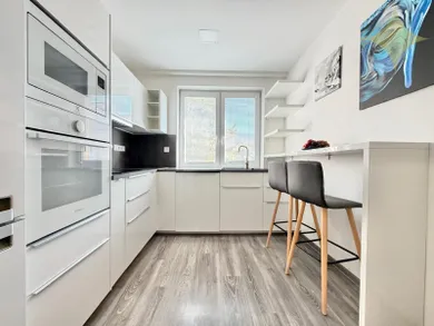 Na predaj 2-izbový byt, 55 m², Banská Bystrica