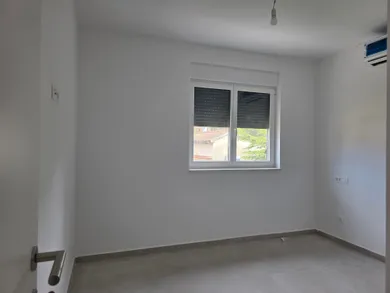 Na predaj 3-izbový byt, 55 m²
