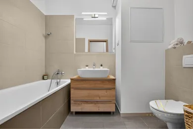 Na predaj 2-izbový byt, 51 m², Bratislava-Petržalka, Zuzany Chalupovej