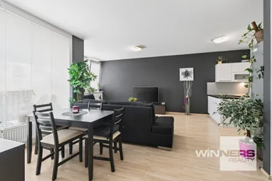 Na predaj 2-izbový byt, 62 m², Bratislava-Devínska Nová Ves