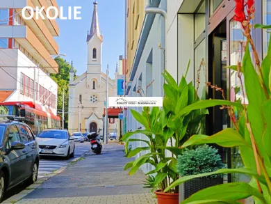 Na predaj 2-izbový byt, 70 m², Bratislava-Staré Mesto, Francisciho