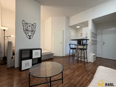 Byty na prenájom 1-izbový, Bratislava-Staré Mesto · €600