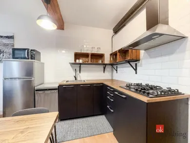 Na prenájom 2-izbový byt, 35 m², Bratislava-Staré Mesto, Kozia