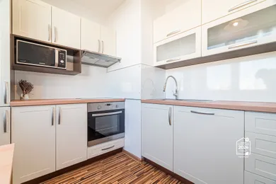 Na predaj 3-izbový byt, 65 m², Poprad, Tajovského