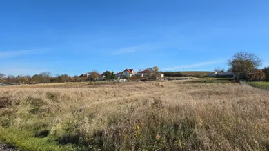 Na predaj pozemok, 582 m², Nevidzany