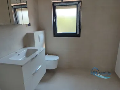 Na predaj 4-izbový byt, 127 m²