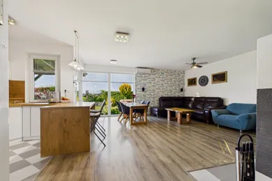 Na predaj 4-izbový dom, 119 m², Most pri Bratislave