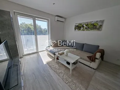 Na predaj 2-izbový byt, 41 m², Sereď, M.R.Štefánika