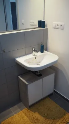 Na prenájom 2-izbový byt, 39 m², Bratislava-Dúbravka, Pri Hrubej lúke