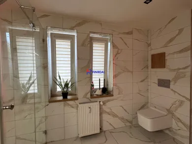 Na prenájom 2-izbový byt, 58 m², Komárno, Budovateľská