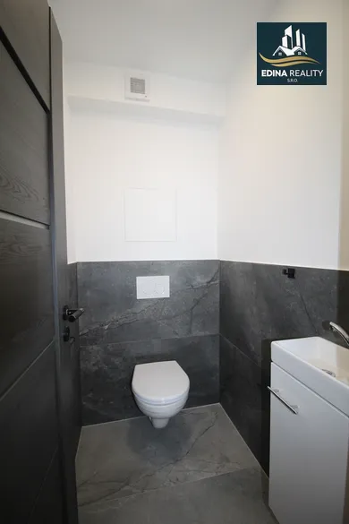 Na prenájom 3-izbový byt, 63 m², Trstice