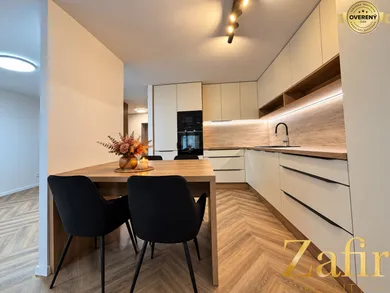 Na predaj 3-izbový byt, 70 m², Trnava, Vajanského