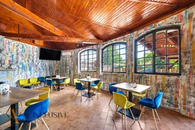 Na predaj komerčné, 400 m², Okoč, Opatovský Sokolec