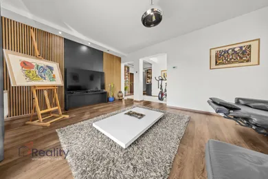 Domy na sprzedaż, 5-pokojowe, Šamorín · €399 880