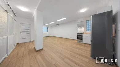 Na prenájom komerčné v Bratislava-Dúbravka · €1 200 · Dokončené
