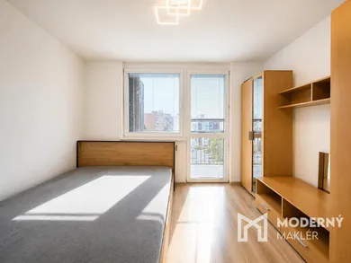 Na predaj 2-izbový byt, 38 m², Trenčín, Lavičková