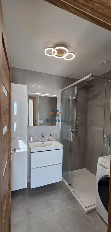 Na prenájom 2-izbový byt, 55 m², Nitra, Pivovarská