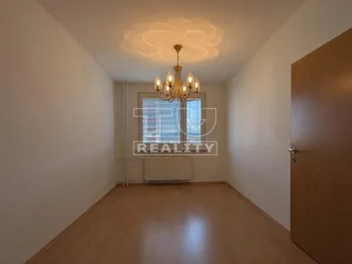 Na predaj byt v Žiar nad Hronom · €129 000 · Čiastočná rekonštrukcia