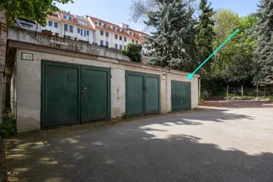 Obiekty na sprzedaż, Bratislava-Staré Mesto · €50 000