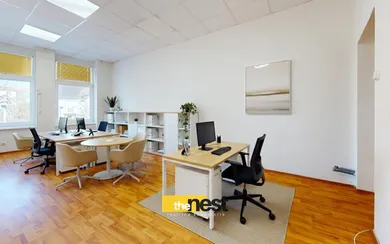 Na prenájom komerčné, 21 m², Zvolen, Námestie SNP