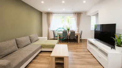 Квартири в оренду, 3-кімнатні, Nové Zámky · €650