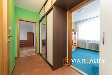 Na predaj 3-izbový byt, 75 m², Pezinok, Bystrická