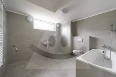 Na prenájom 2-izbový byt, 64 m², Vrútky