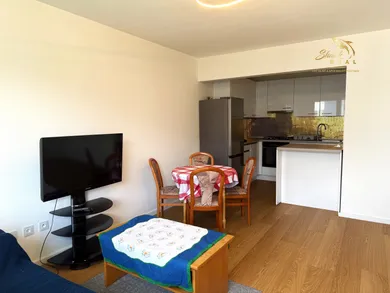 Na prenájom 2-izbový byt, 52 m², Bratislava-Vrakuňa, Dvojkrížna