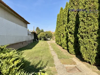 Na predaj 4-izbový dom, 255 m², Sládkovičovo, Krátka