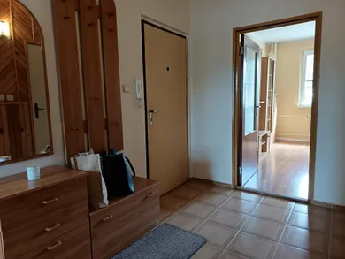 Na prenájom 2-izbový byt, 49 m², Brezno