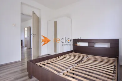 Na prenájom 3-izbový byt, 52 m², Prievidza, Š. Králika