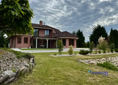 Na predaj 6-izbový dom, 420 m², Limbach, SNP